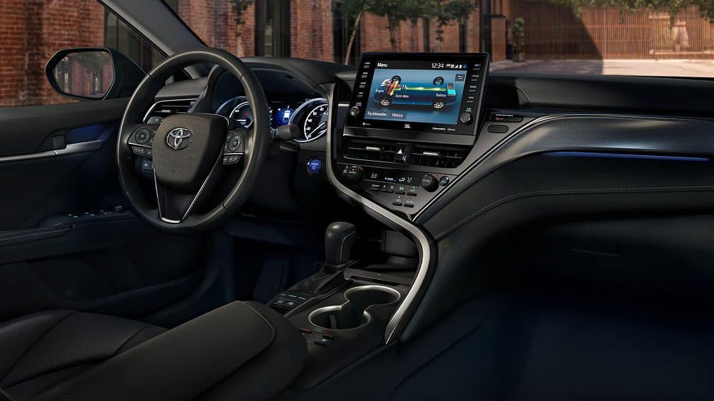 2022-Toyota-Camry-infotainment-and-dashboard