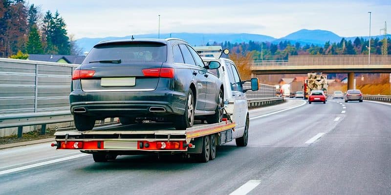 Crossover on top of a tow lorry