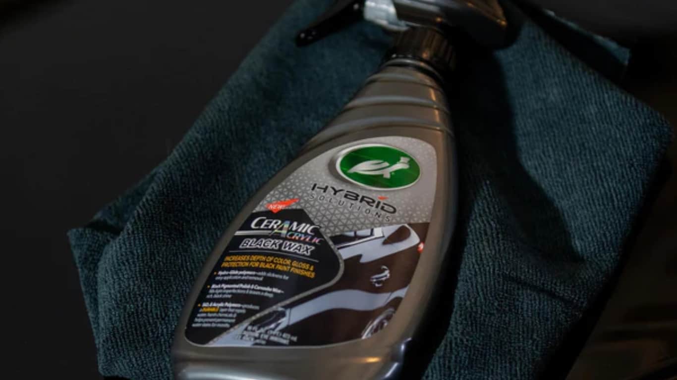 TurtleWax Ceramic Black Car Wax